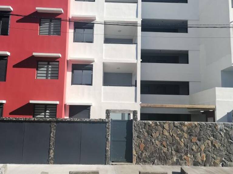 ORPI-SAINT DENIS-Appartement T4 — photo 1
