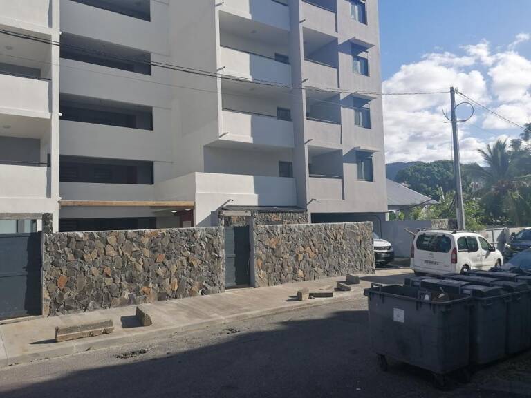 ORPI-SAINT DENIS - Appartement T3 — photo 1