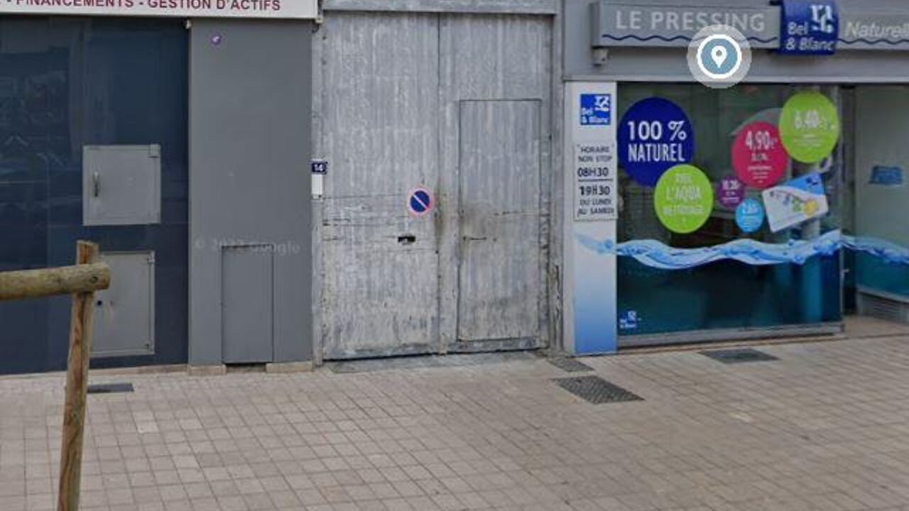 garage  pièces  m2 à louer à Poitiers (86000)