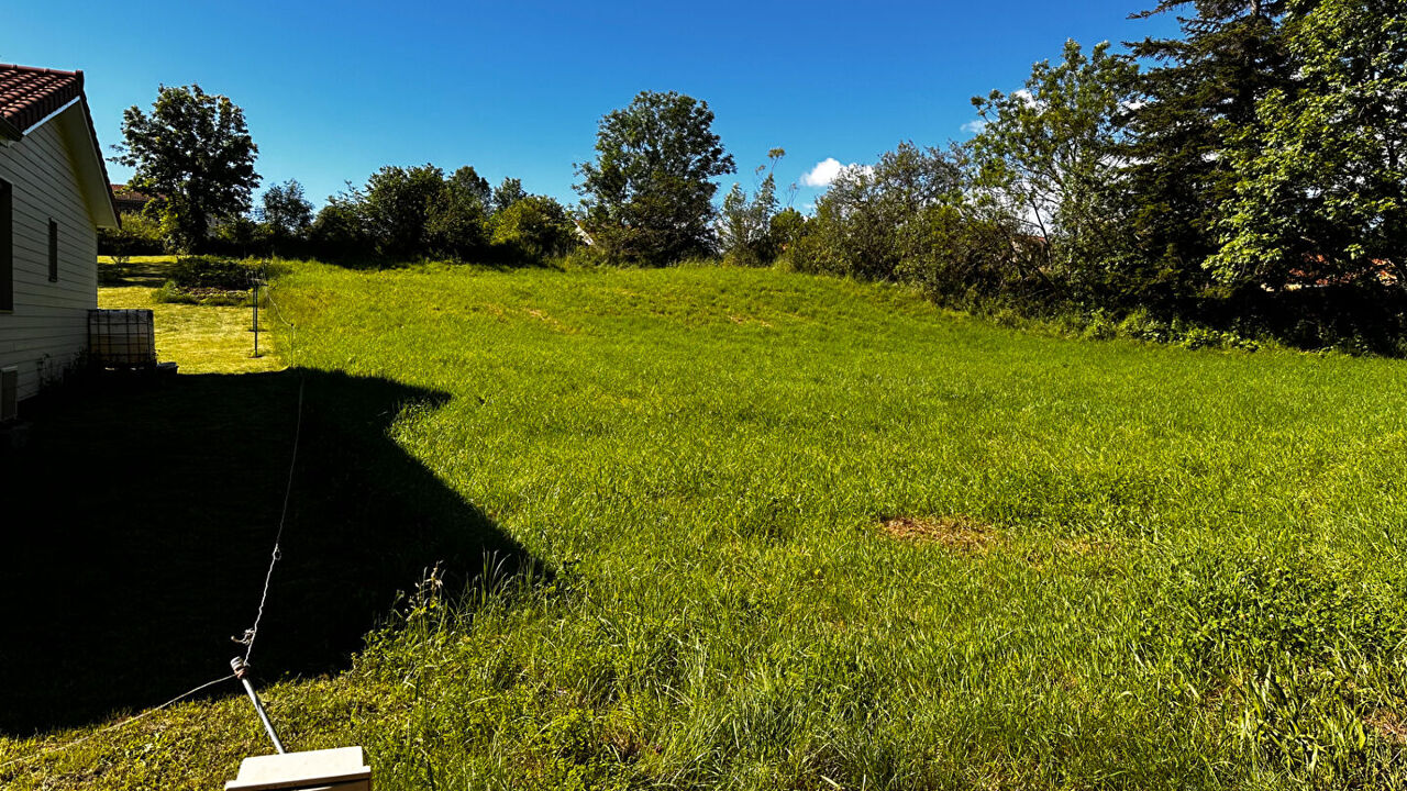 terrain  pièces 1700 m2 à vendre à Sanssac-l'Église (43320)