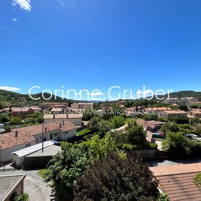 Appartement 4 pièces 142000 €