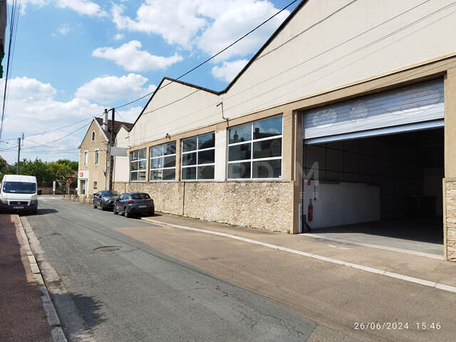 AUXERRE - PROCHE HYPERMARCHE LECLERC - BATIMENT COMMERCIAL DE 800M² — photo du bien
