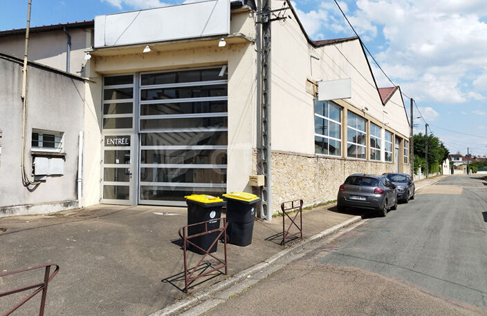 AUXERRE - PROCHE HYPERMARCHE LECLERC - BATIMENT COMMERCIAL DE 800M² — photo 2