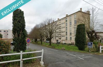 vente garage 29 000 € à proximité de Champdeniers-Saint-Denis (79220)