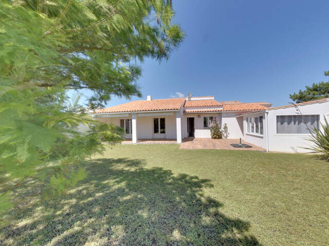 Maison à 2 pas de la plage - Terrain piscinable — photo du bien