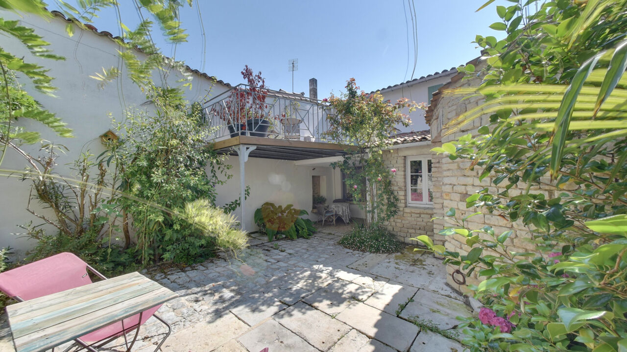 maison  pièces 166 m2 à vendre à La Flotte (17630)