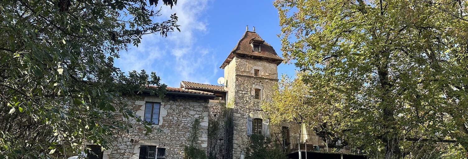 Maison 6 Pièces 200 m² à vendre à Saint-Santin-de-Maurs (15600)