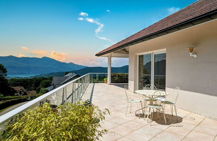Villa avec vue panoramique sur le lac du Bourget - Pugny-Chatenod — photo 2