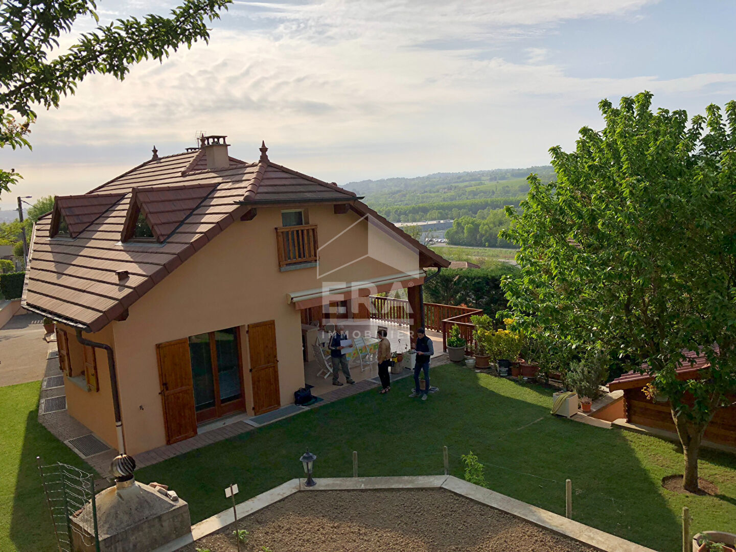 Villa / Maison  T8 à vendre Cessieu 38110