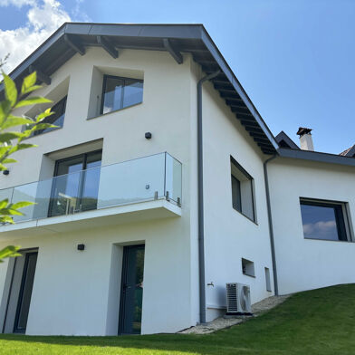 Maison 7 pièces 284 m²