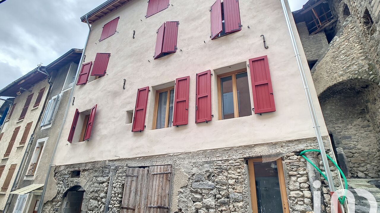 immeuble  pièces 187 m2 à vendre à Seyne (04140)