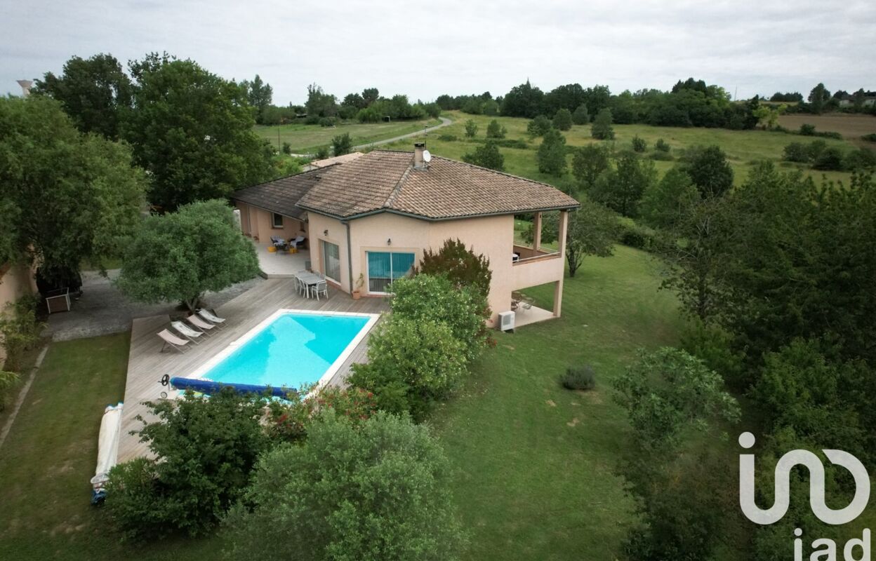 maison 6 pièces 216 m2 à vendre à Castelnau-d'Estrétefonds (31620)
