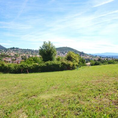 Terrain 839 m²