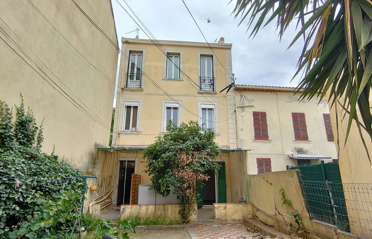 immeuble  pièces 150 m2 à vendre à Toulon (83000)