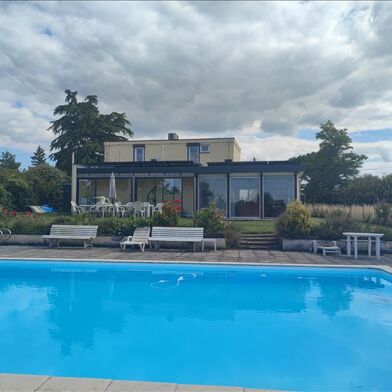 Maison 9 pièces 296800 €