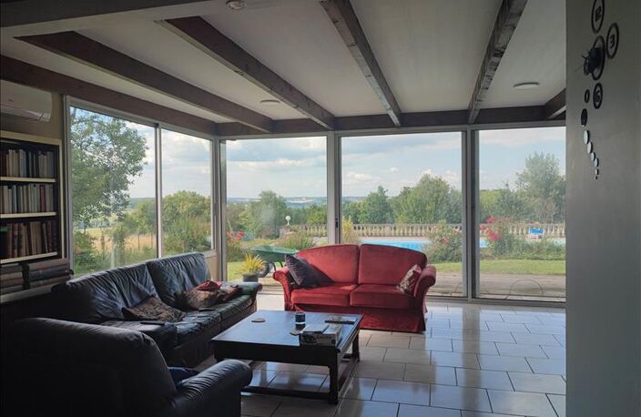 Contemporaine de 9 pièces principales — photo 3