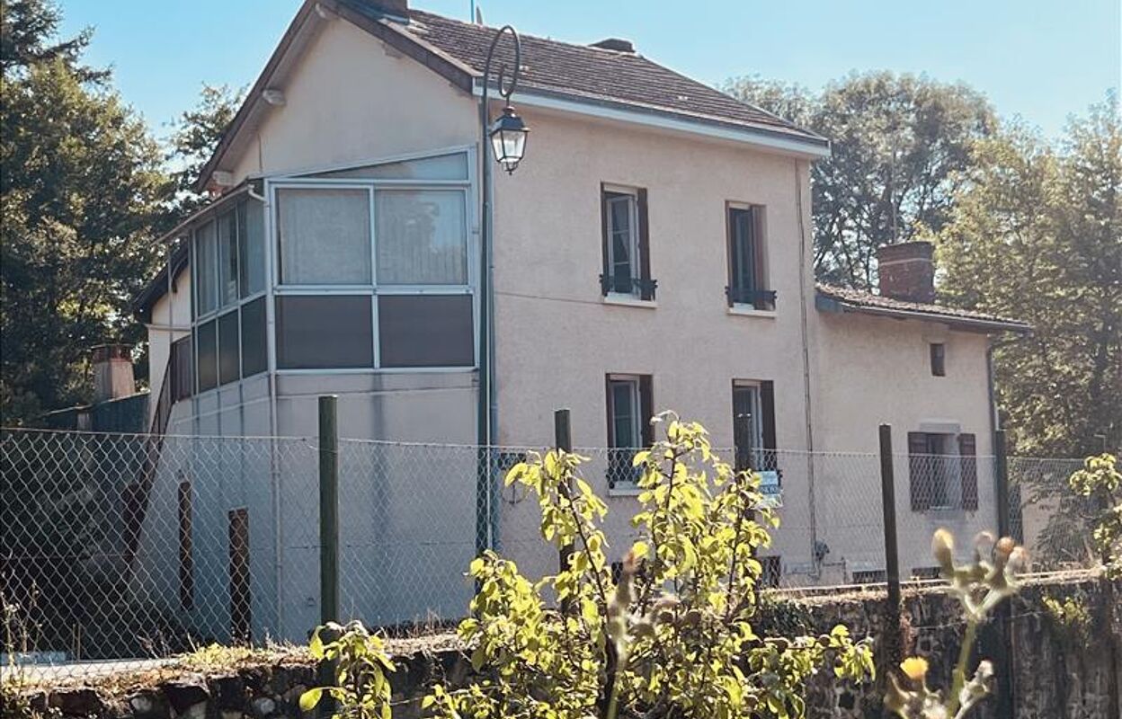 maison 6 pièces 147 m2 à vendre à Bellac (87300)