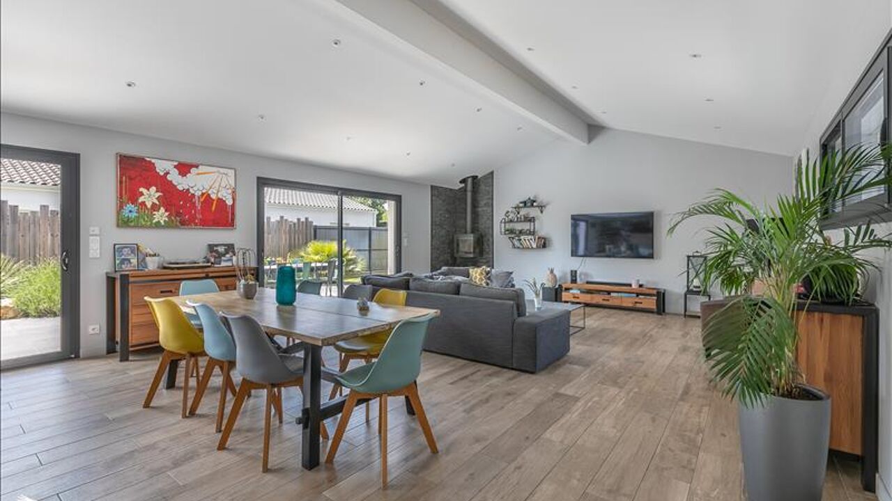 maison 6 pièces 177 m2 à vendre à Saint-Jean-d'Illac (33127)