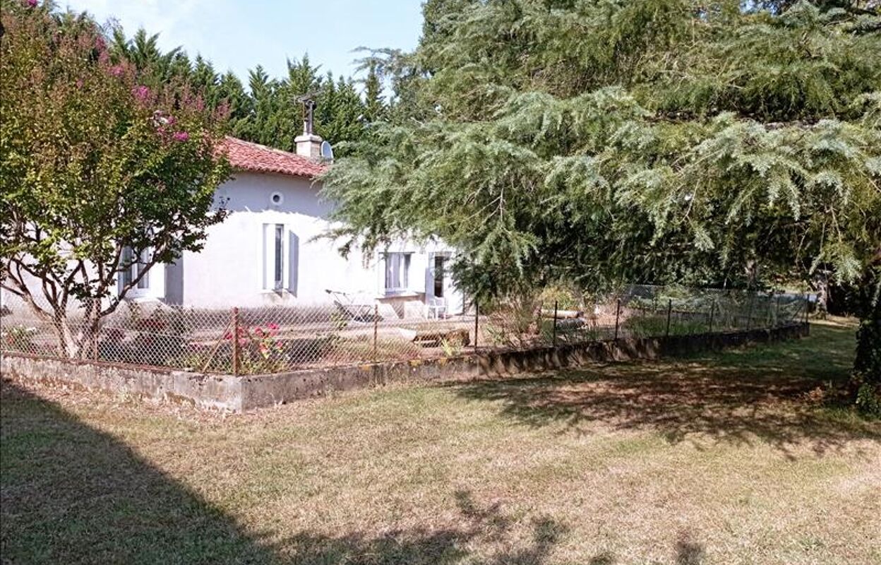 maison 4 pièces 106 m2 à vendre à Saint-Maigrin (17520)