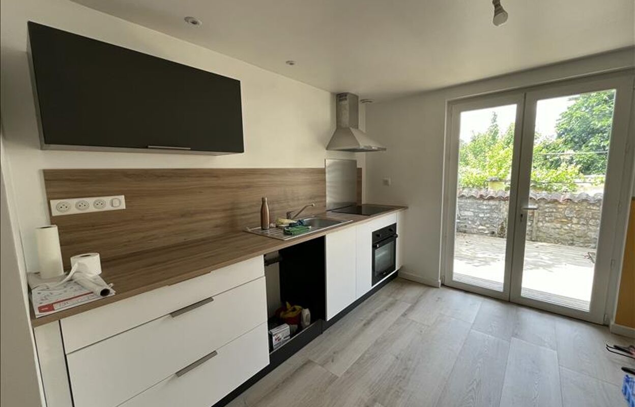 maison 4 pièces 84 m2 à vendre à Saintes (17100)