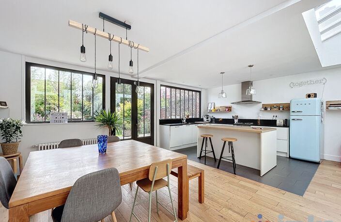 Maison bourgeoise en double distribution — photo 3