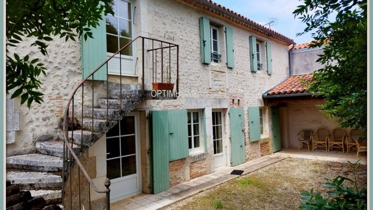 maison 5 pièces 135 m2 à vendre à Montmoreau-Saint-Cybard (16190)