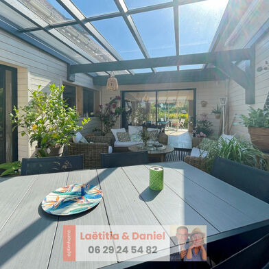 Maison 7 pièces 230 m²