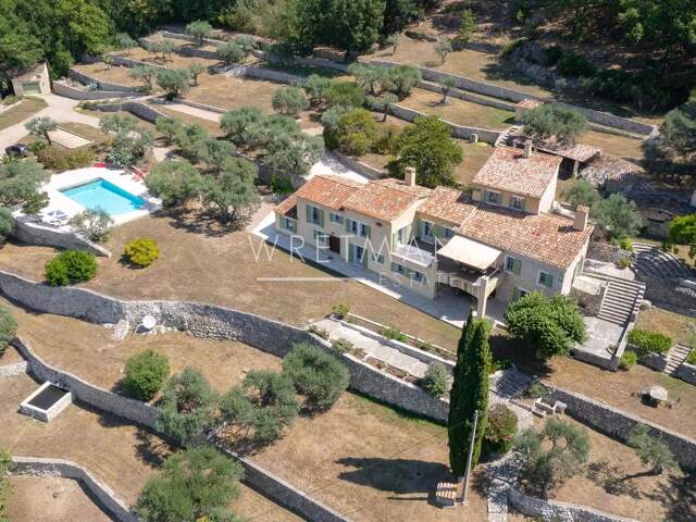 Propriété exceptionnelle avec vue, étang et piscine - Bargemon — photo du bien