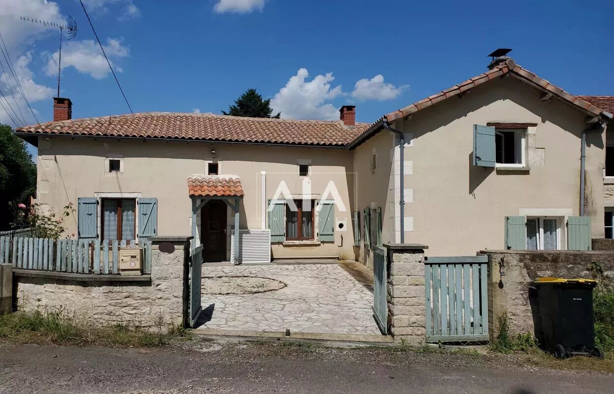 maison 6 pièces 148 m2 à vendre à Nanteuil-en-Vallée (16700)