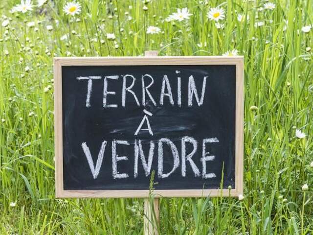 Terrain À Vendre — photo du bien