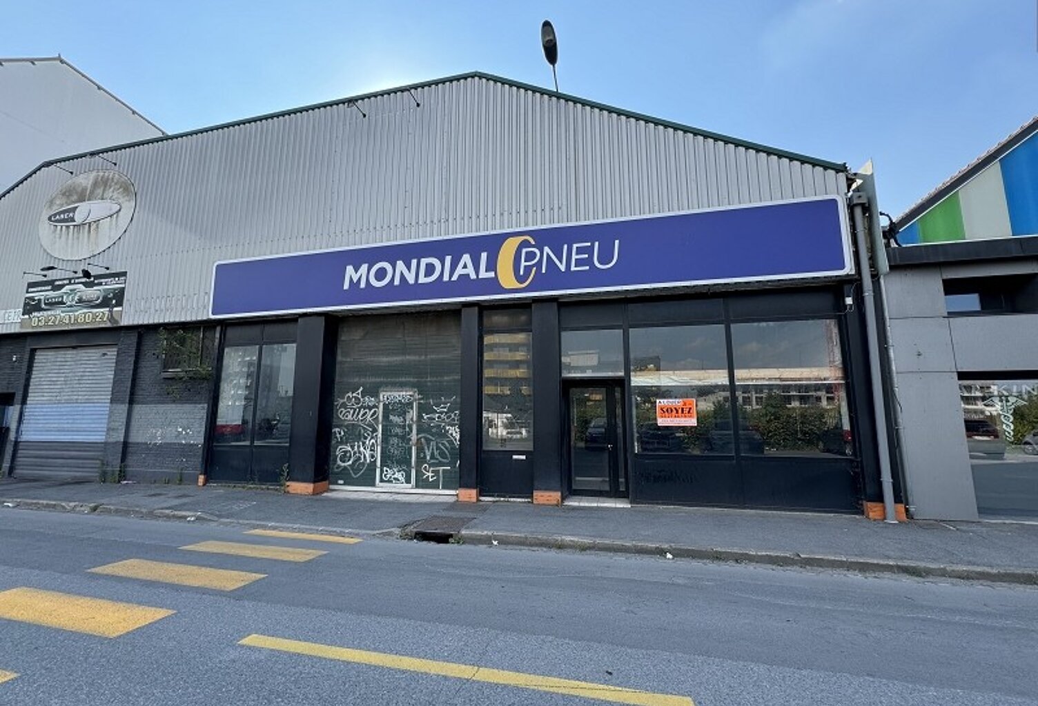 Commerce VALENCIENNES — photo 1