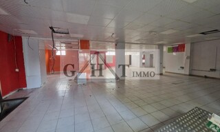 Commerce  300 m² à louer à Pantin (93500)