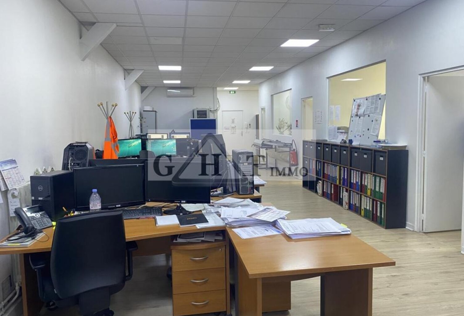 BUREAUX 174M² LOUER ALFORTVILLE — photo 1