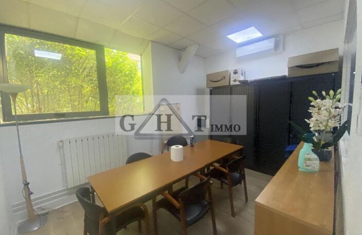 BUREAUX 174M² LOUER ALFORTVILLE — photo 2