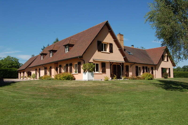 Villa / Maison  T9 à vendre Autun 71400