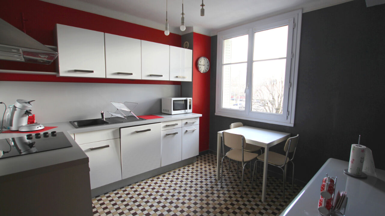 appartement 3 pièces 66 m2 à louer à Lyon 8 (69008)