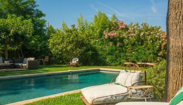 Villa / Maison 15 pièces  à vendre Saint-Cyr-sur-Mer 83270