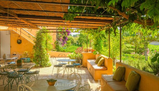 Villa / Maison 15 pièces  à vendre Saint-Cyr-sur-Mer 83270