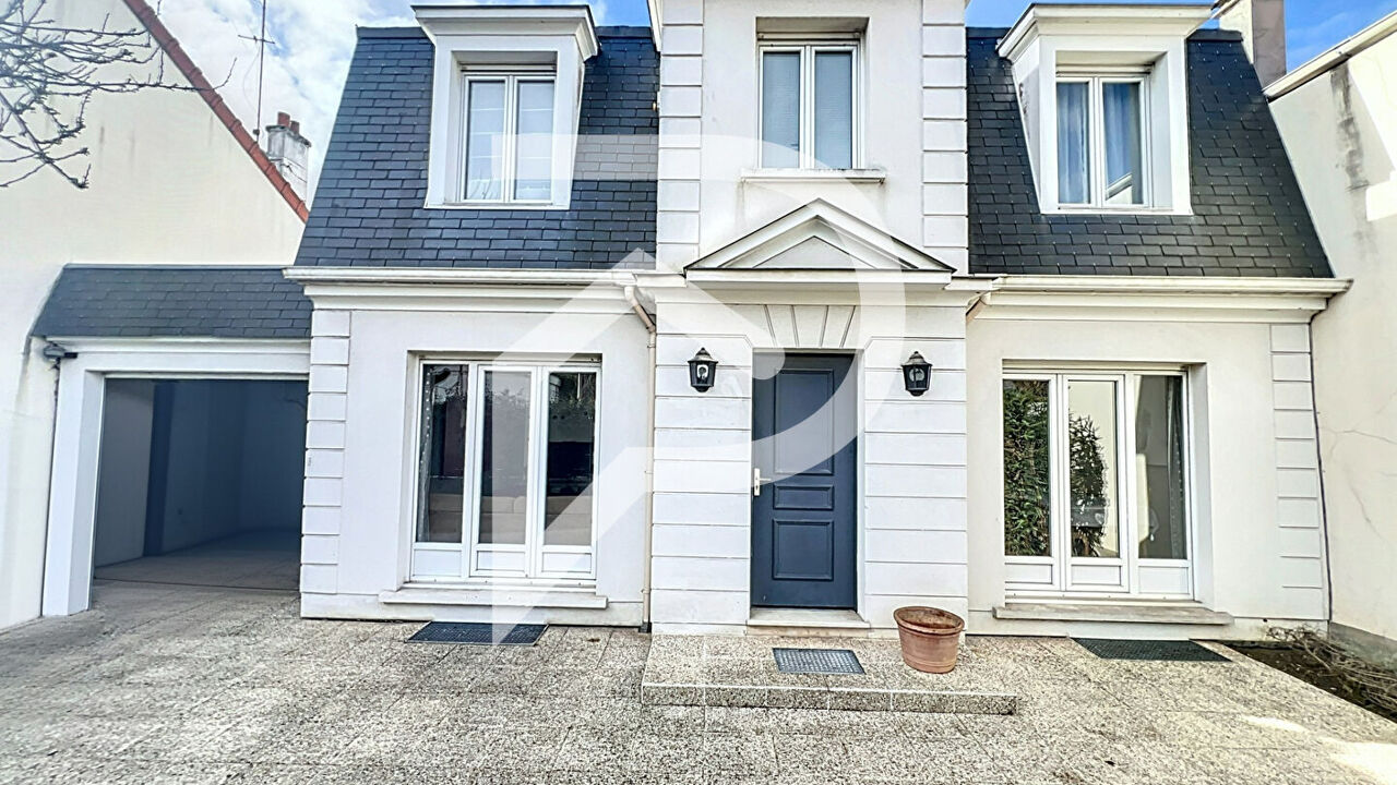 maison 5 pièces 110 m2 à vendre à Suresnes (92150)