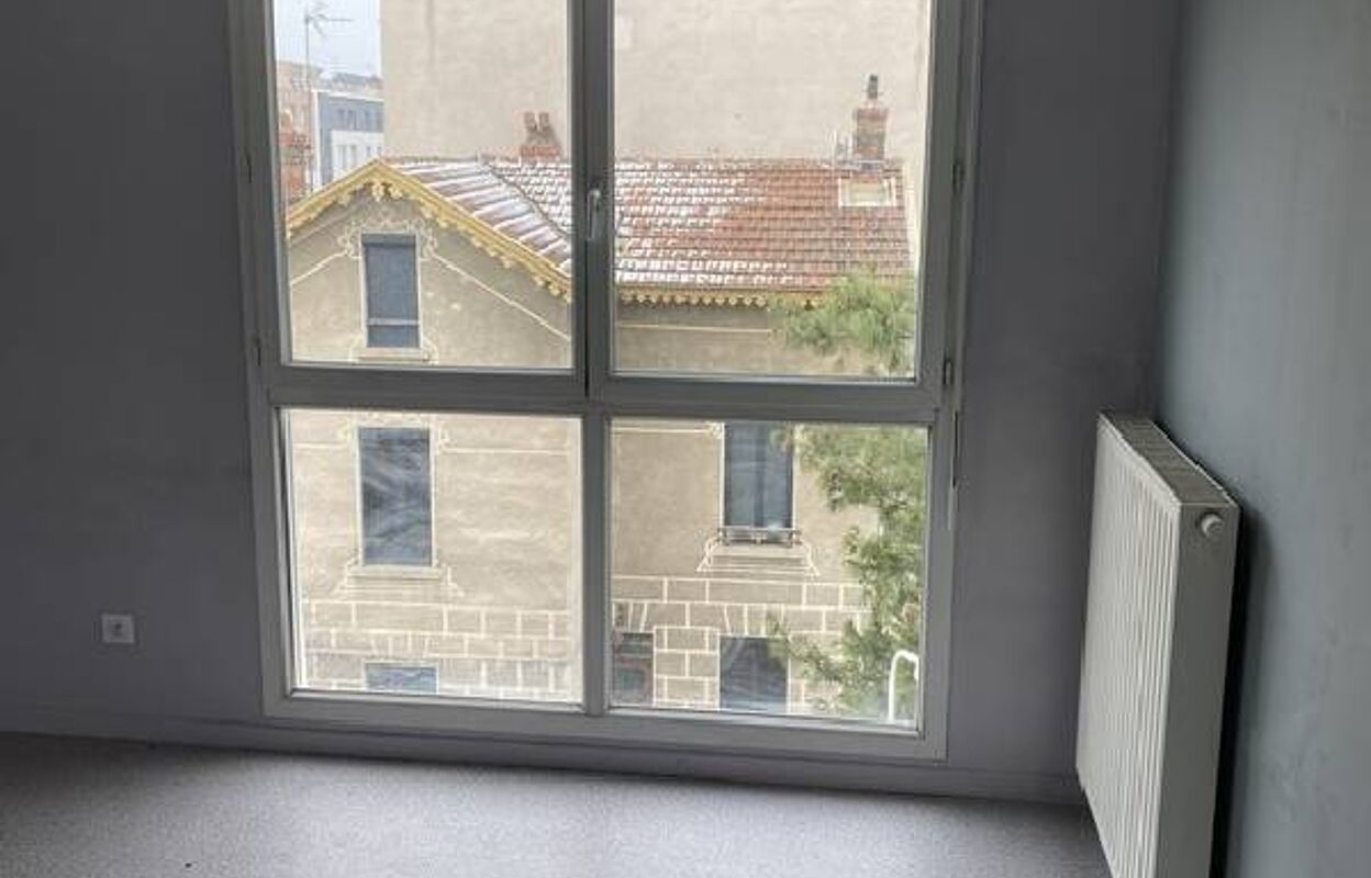 appartement 1 pièces 12 m2 à louer à Lyon 8 (69008)