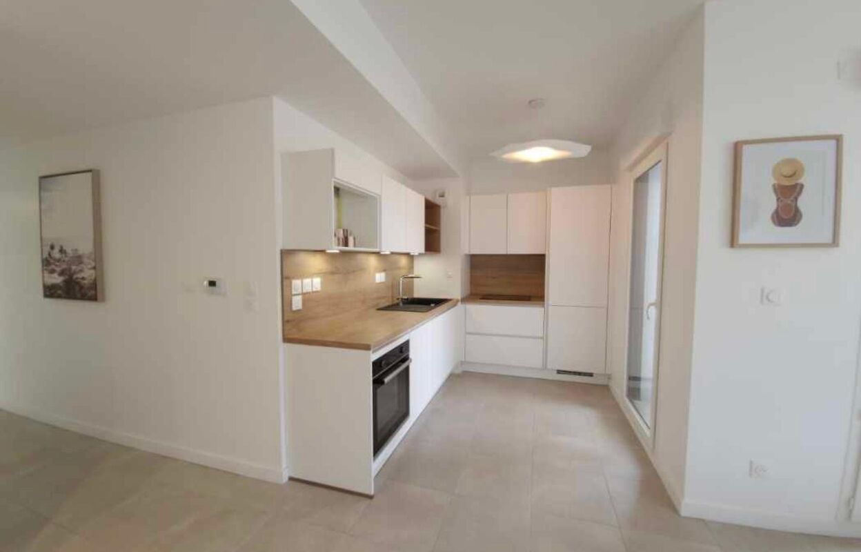 appartement 3 pièces 64 m2 à vendre à Chassieu (69680)