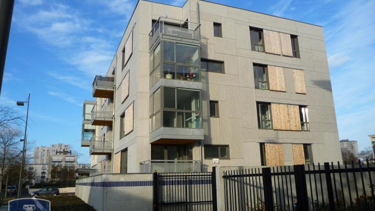 appartement 4 pièces 106 m2 à louer à Saint-Pierre-des-Corps (37700)