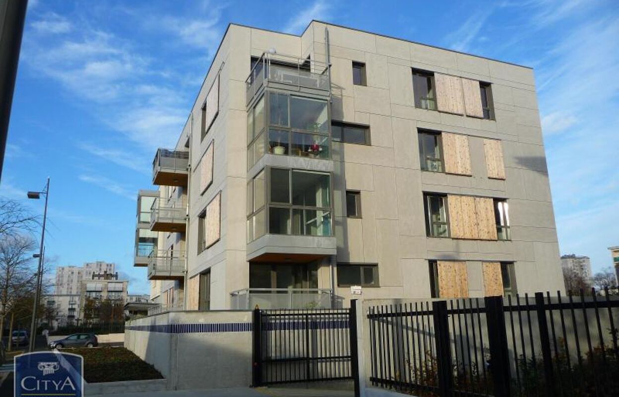 appartement 4 pièces 106 m2 à louer à Saint-Pierre-des-Corps (37700)