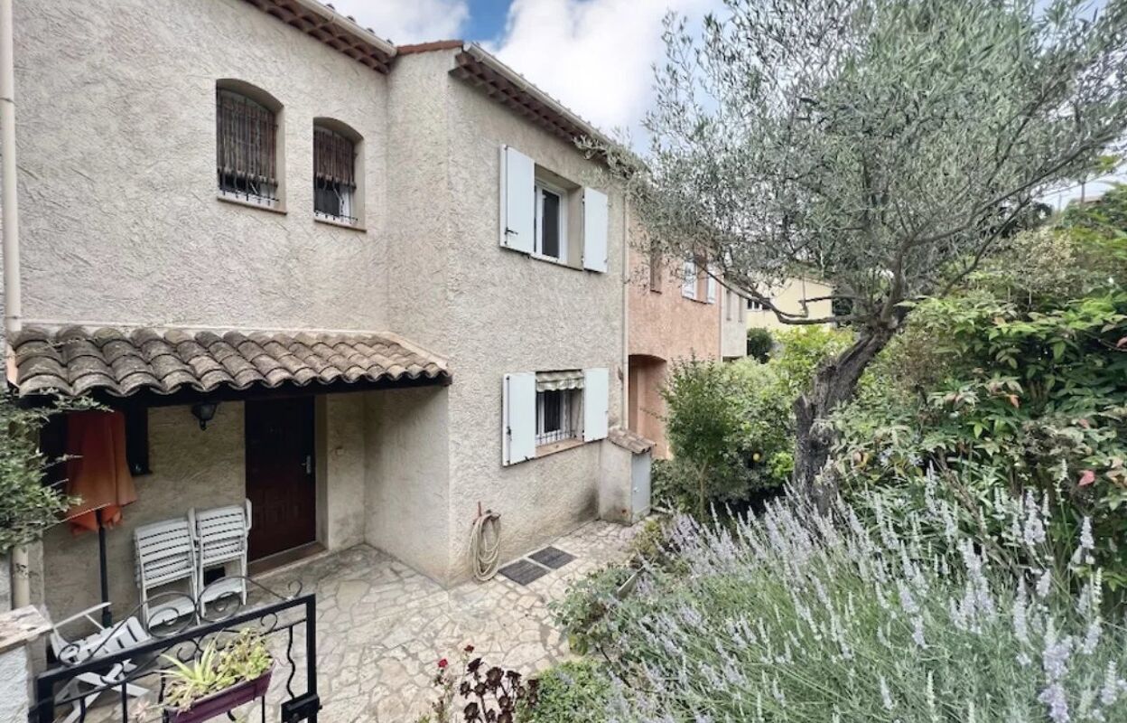 maison 4 pièces 100 m2 à vendre à Cagnes-sur-Mer (06800)