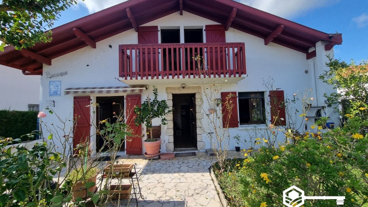 maison 6 pièces 160 m2 à vendre à Cambo-les-Bains (64250)