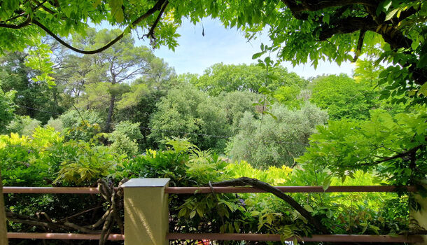 Villa / Maison 4 pièces  à vendre Saint-Antonin-du-Var 83510