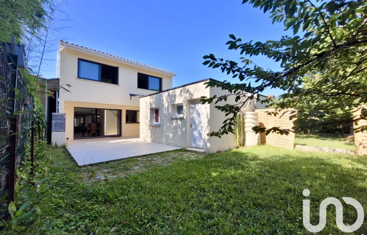 maison 6 pièces 255 m2 à vendre à Bordeaux (33000)