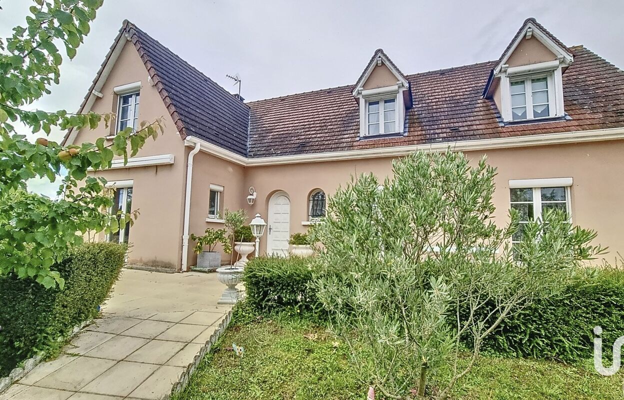 maison 9 pièces 221 m2 à vendre à Moulins (03000)