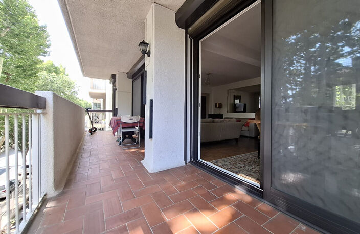 Perpignan appartement de type 4 avec terrasses, parking et cave — photo 2