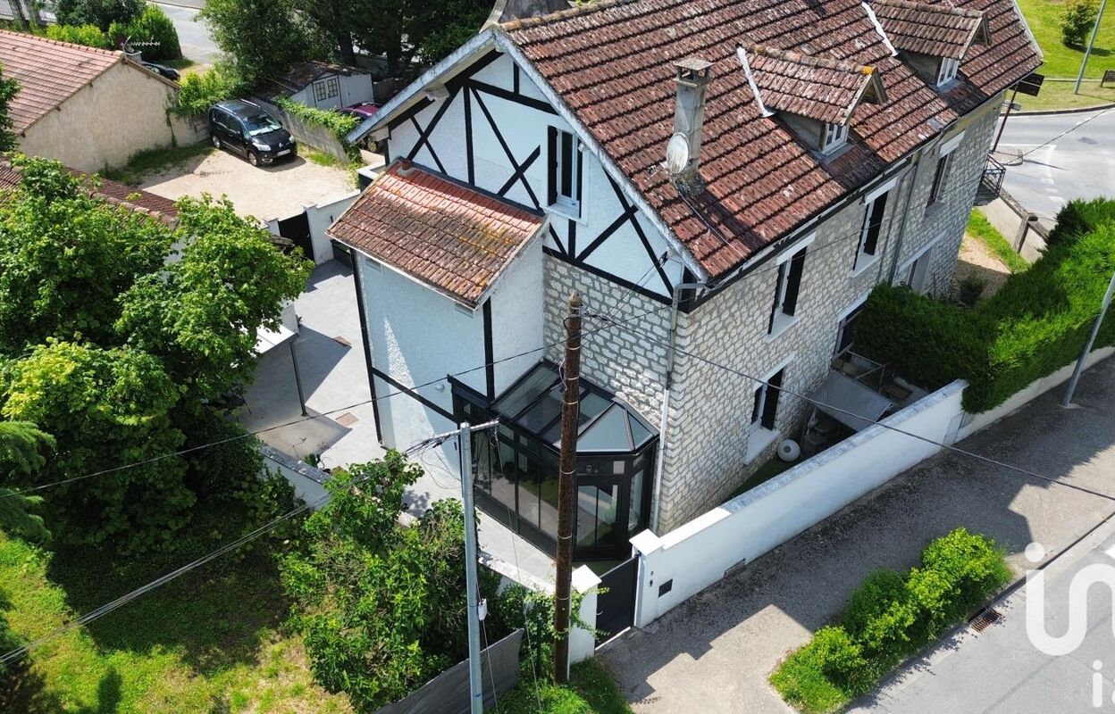 maison 7 pièces 175 m2 à vendre à Moret-Loing-Et-Orvanne (77250)